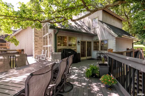 1165 Lake Shore Dr N Drive, Goreville, IL 62939