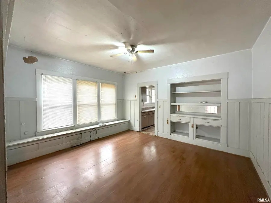 405 W College Street, Carbondale, IL 62901 - Image #3