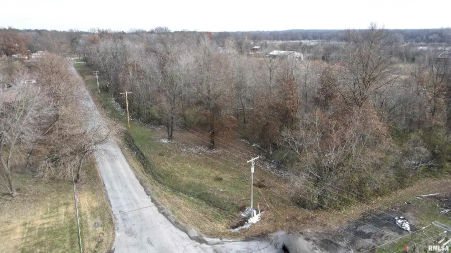 10200 Country Club Road, West Frankfort, IL 62896 - Image #3