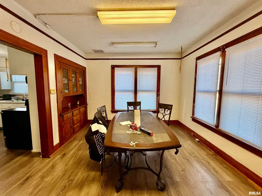 601 Broadway, Mount Vernon, IL 62864 - Image #2