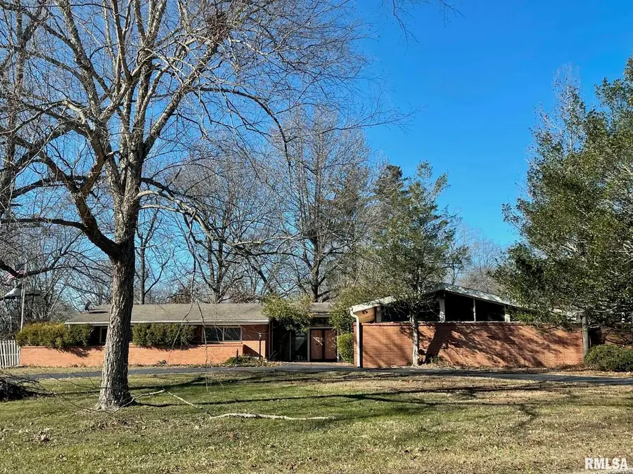 7 Pinewood Drive, Carbondale, IL 62901 - Image #2