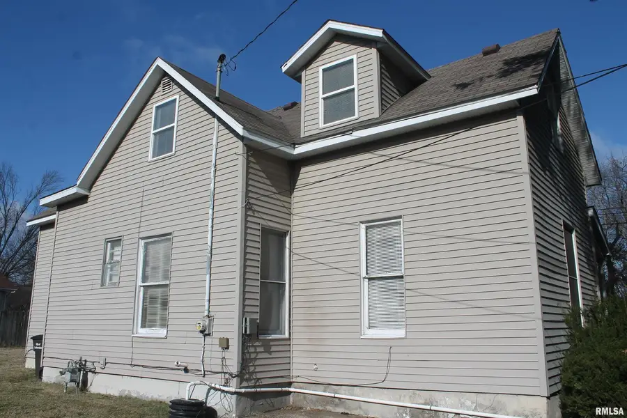 701 W Cherry Street #1, Carbondale, IL 62901 - Image #2