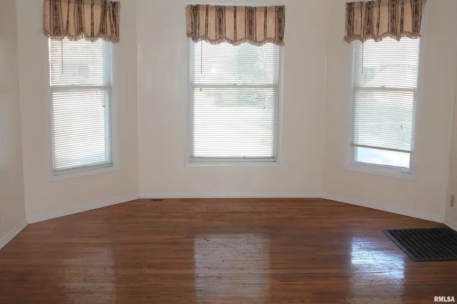 701 W Cherry Street #1, Carbondale, IL 62901 - Image #3