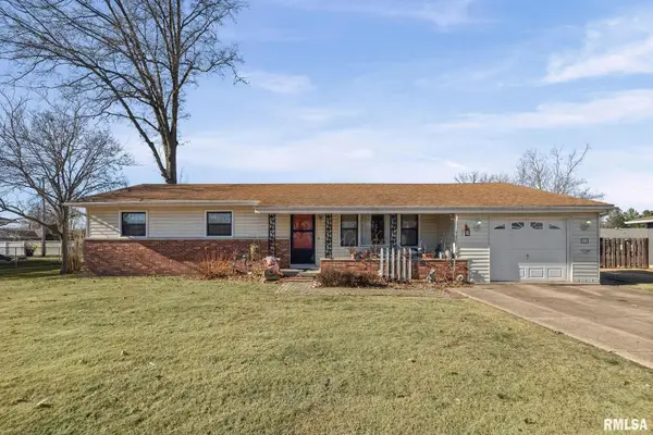 20 Bel Air Drive, Centralia, IL 62801