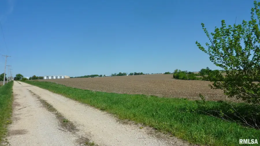 7936 Utica Ridge Road, Davenport, IA 52807 - Image #3