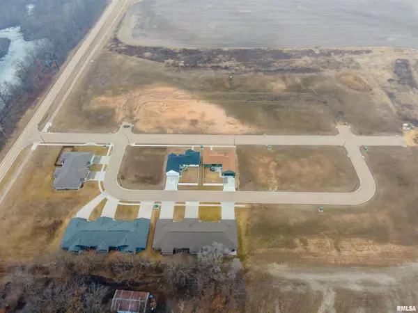 2242 S Washington Boulevard, Camanche, IA 52730