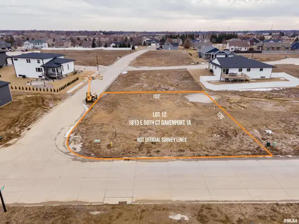 1813 E 59th Ct Court, Davenport, IA 52807