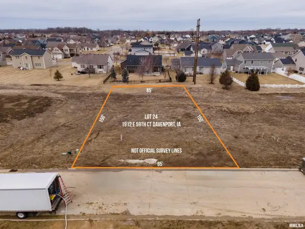 1912 E 59th Court, Davenport, IA 52807