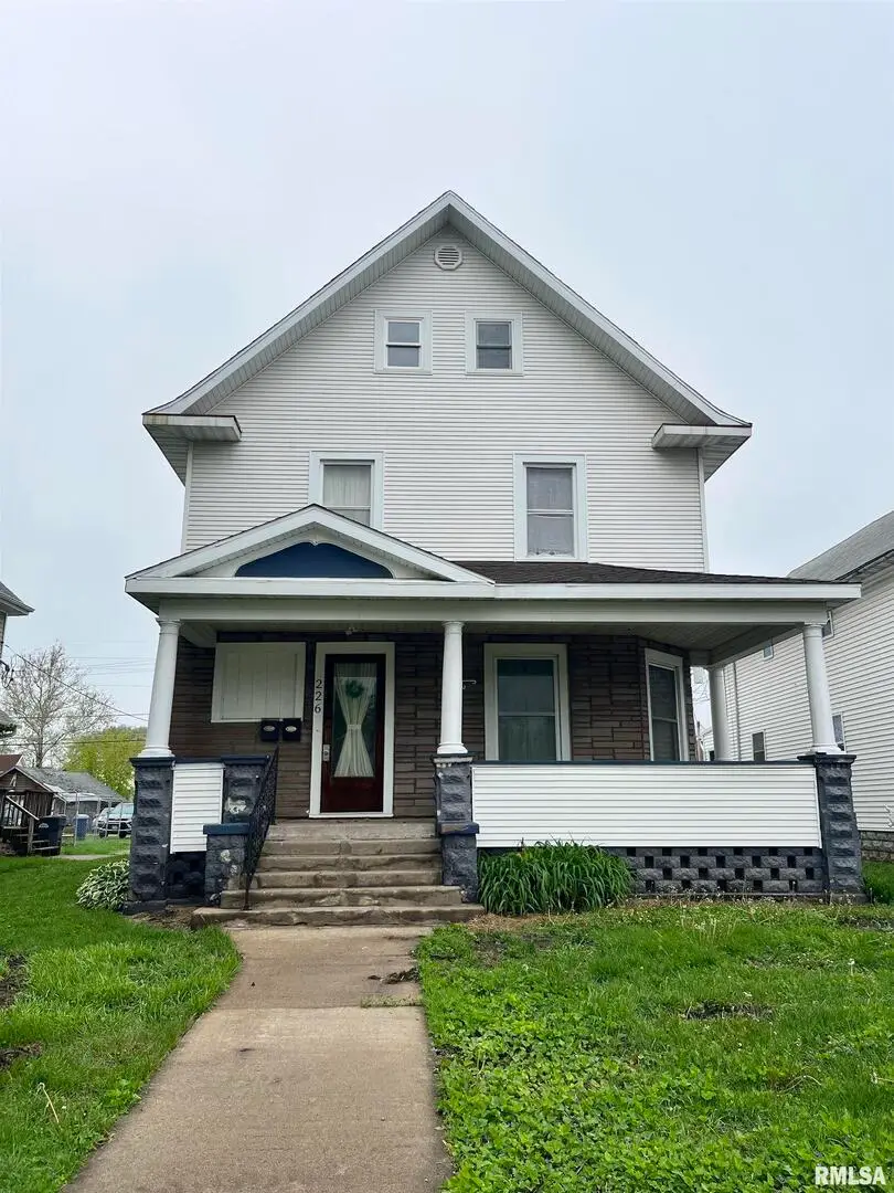 226 2nd Avenue S, Clinton, IA 52732 - Image #1