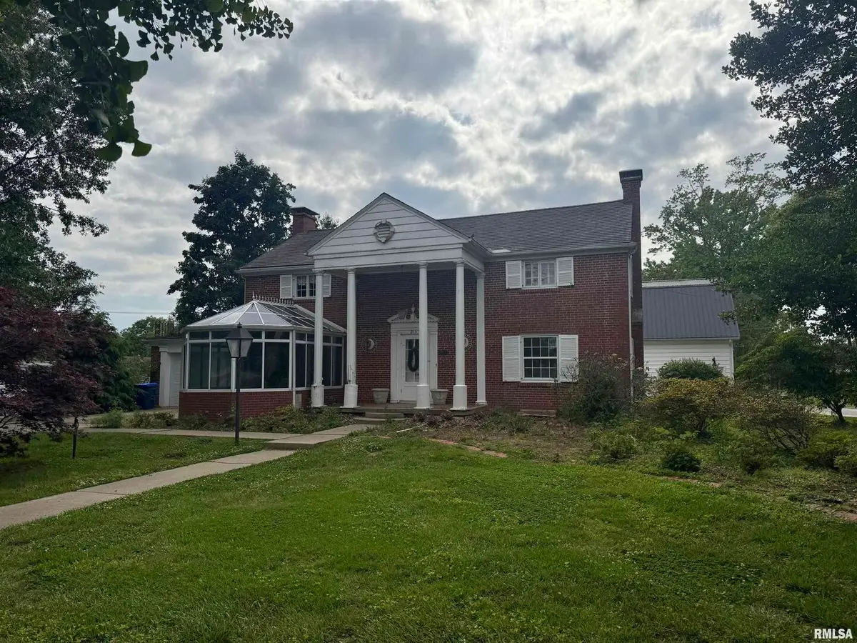 215 3rd Street, Carmi, IL 62821 - Image #1