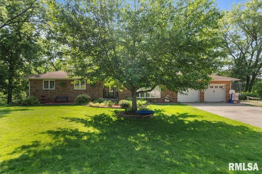 109 Hillcrest Drive, Geneseo, IL 61254-9256 - Image #2