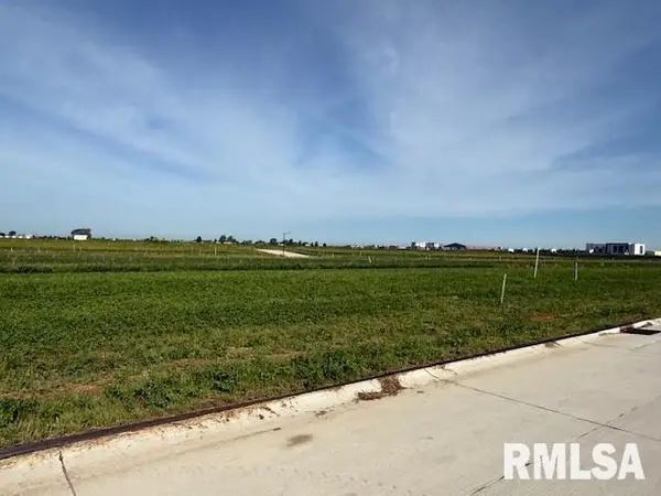 6339 Ryan Road, Bettendorf, IA 52722