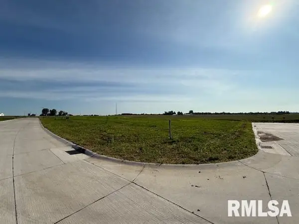 5727 Martin Avenue, Bettendorf, IA 52722