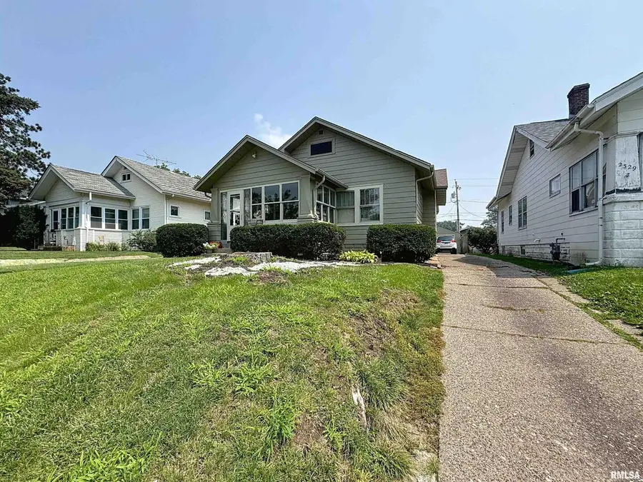 2325 38th Street, Rock Island, IL 61201 - Image #3