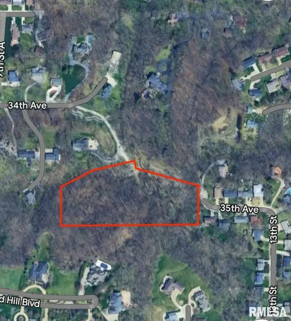 1004 34th Avenue Drive, Moline, IL 61265