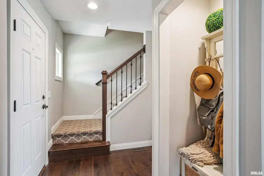 5811 Duggleby Avenue, Davenport, IA 52807 - Image #3