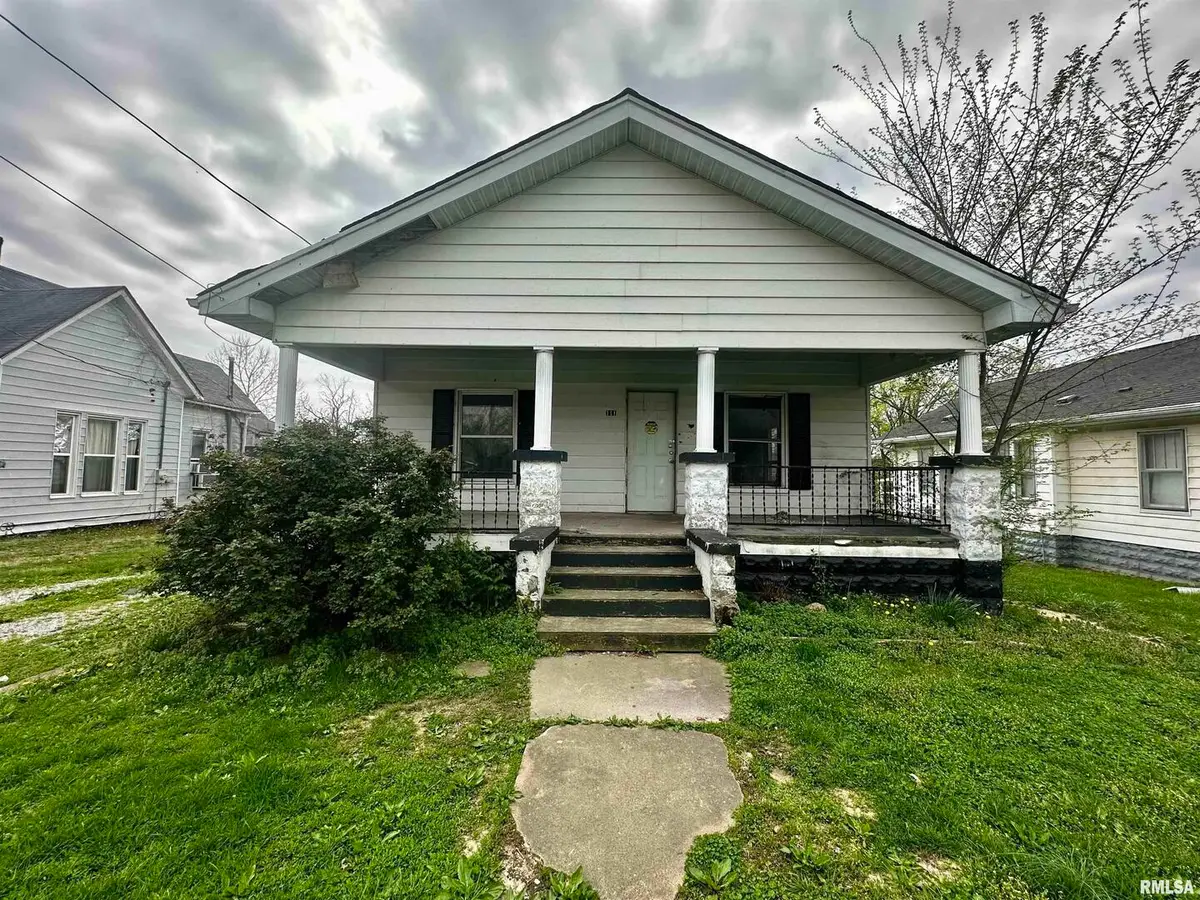 111 E Walker Street, Galatia, IL 62935 - #1