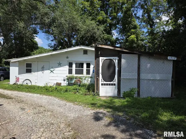 1717 N 4th, Quincy, IL 62301