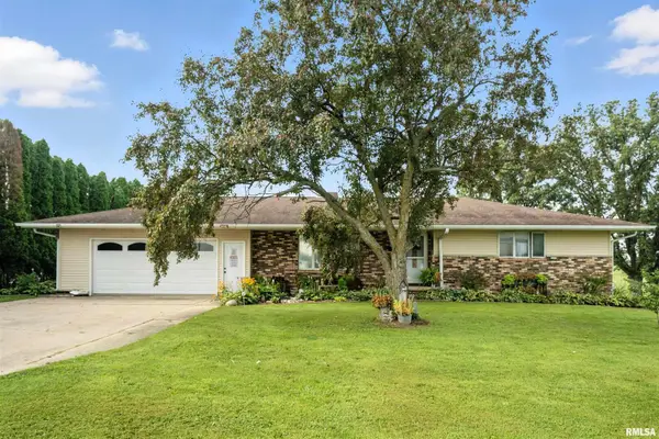 94 Lombard Street, Clarence, IA 52216