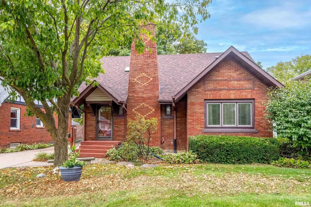 2534 30th Street, Rock Island, IL 61201 - Image #1