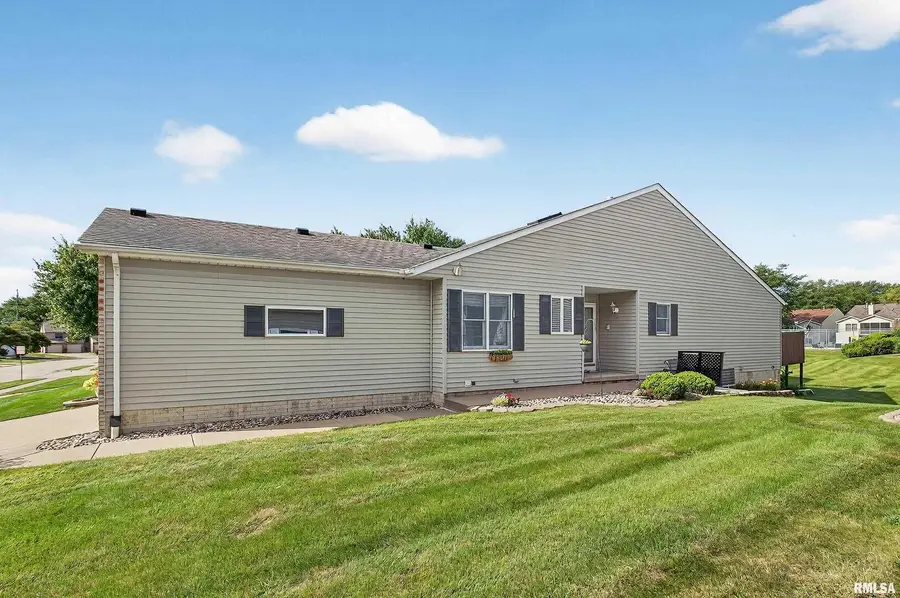 3988 Partridge Circle, Bettendorf, IA 52722 - Image #3