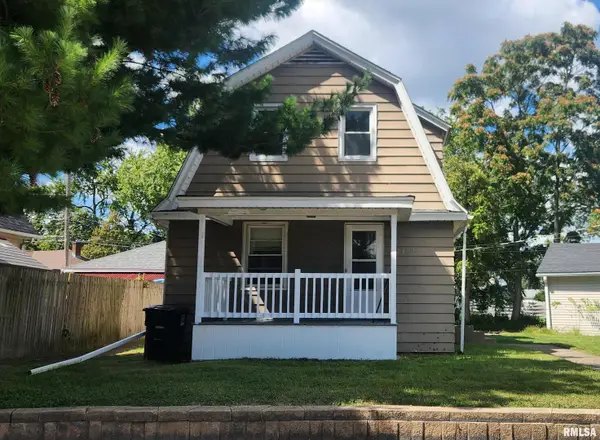 2419 Avenue Of The Cities Avenue, Moline, IL 61265