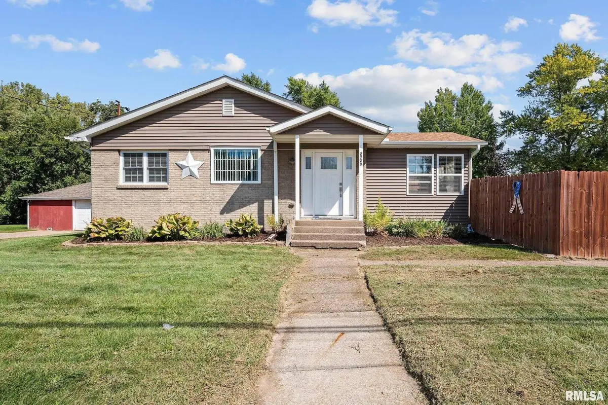 2720 Kennedy Dr Drive, East Moline, IL 61244 - Image #1