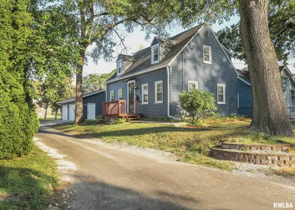 421 10th Street #A, Silvis, IL 61282