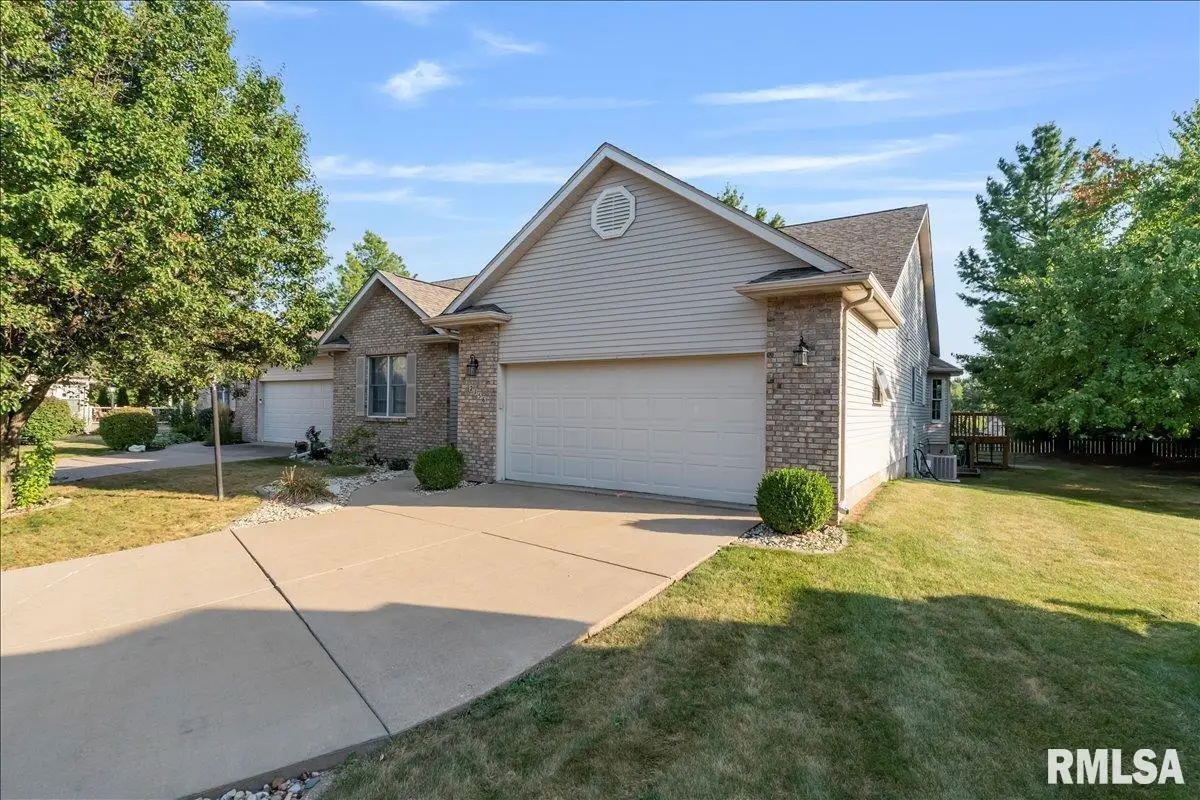 2156 Norman Court S, Bettendorf, IA 52722 - Image #1