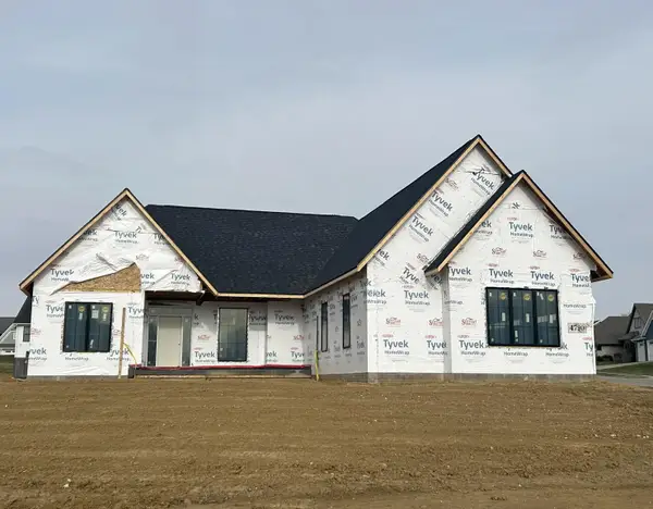 4790 Woodland Drive, Bettendorf, IA 52722