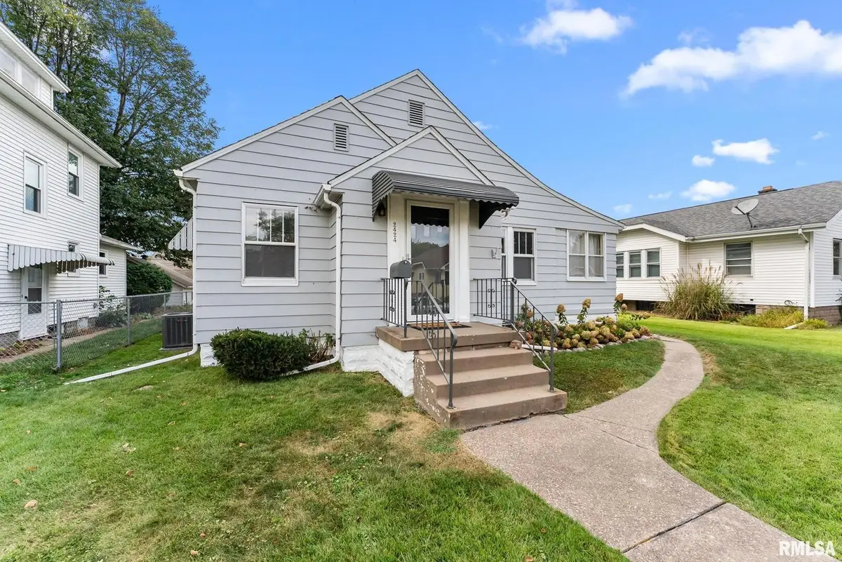 2424 Davie Street, Davenport, IA 52804 - Image #1