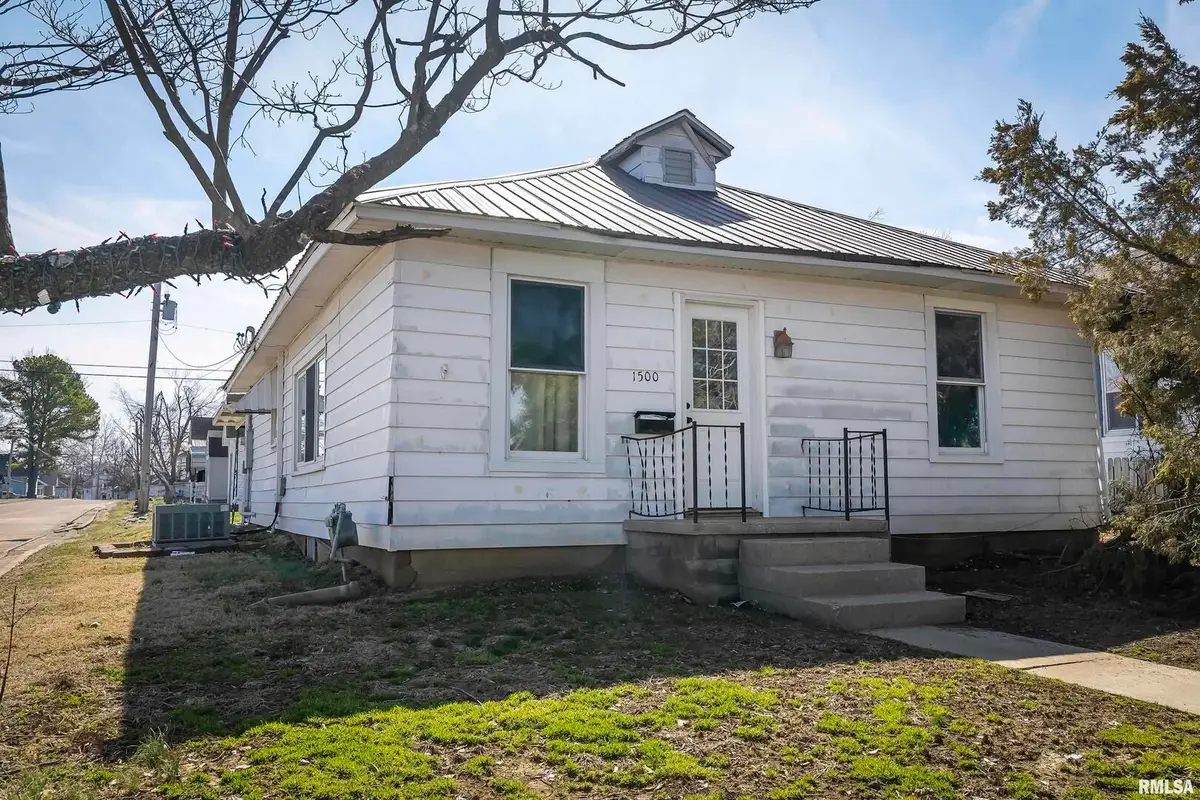 1500 W Tyler St Street, Herrin, IL 62948 - #1
