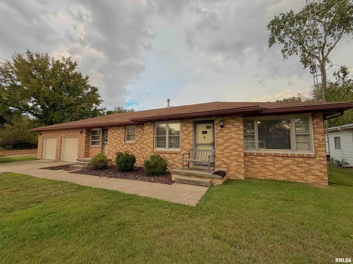 117 Marshall Place, Carmi, IL 62821 - Image #1