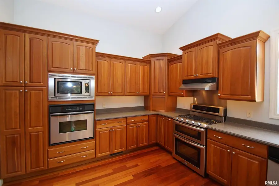 5529 Baraboo Court, Davenport, IA 52804 - Image #3