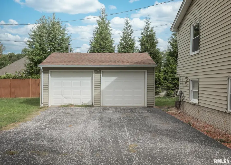 512 W 16th Avenue, Coal Valley, IL 61240 - Image #2