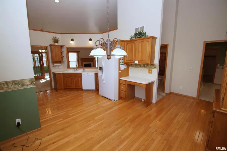 5321 Friendship Drive, Davenport, IA 52804 - Image #3