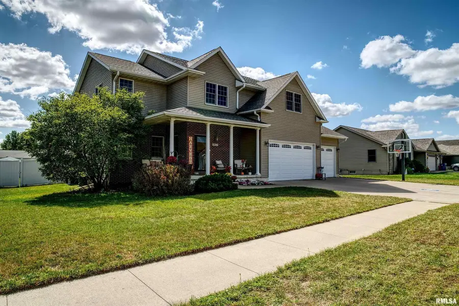 1917 11th Street, Camanche, IA 52730 - #2