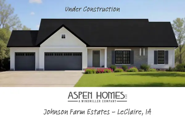 11 Viola Drive, Le Claire, IA 52753