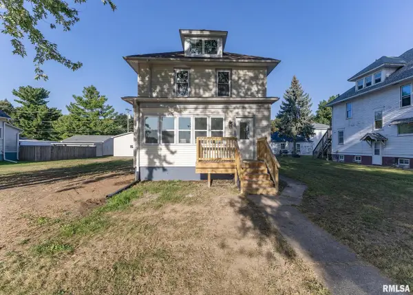 924 N 3rd Street, Clinton, IA 52732