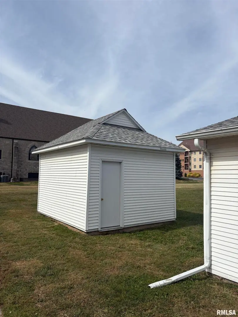 401 10th Street, De Witt, IA 52742 - Image #3