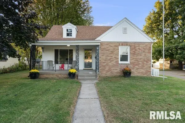 2717 7th Street, Moline, IL 61265