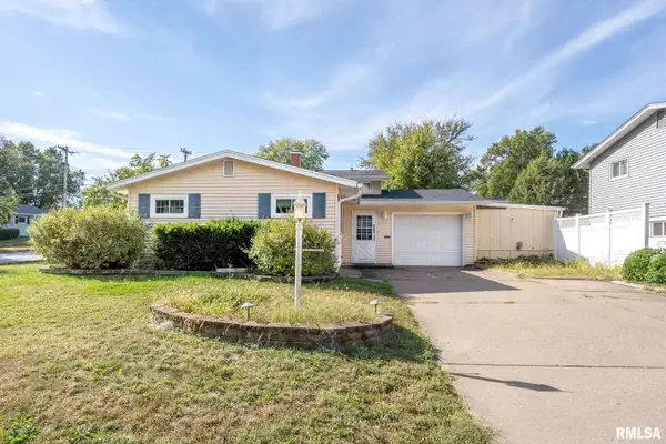 405 Westerfield Road, Davenport, IA 52806