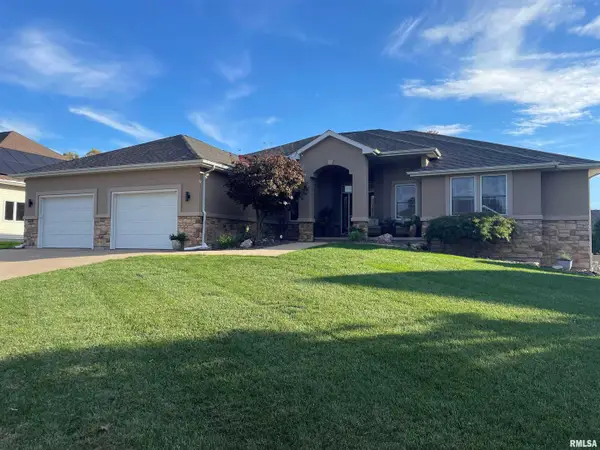 1532 Winsor Drive, Quincy, IL 62305