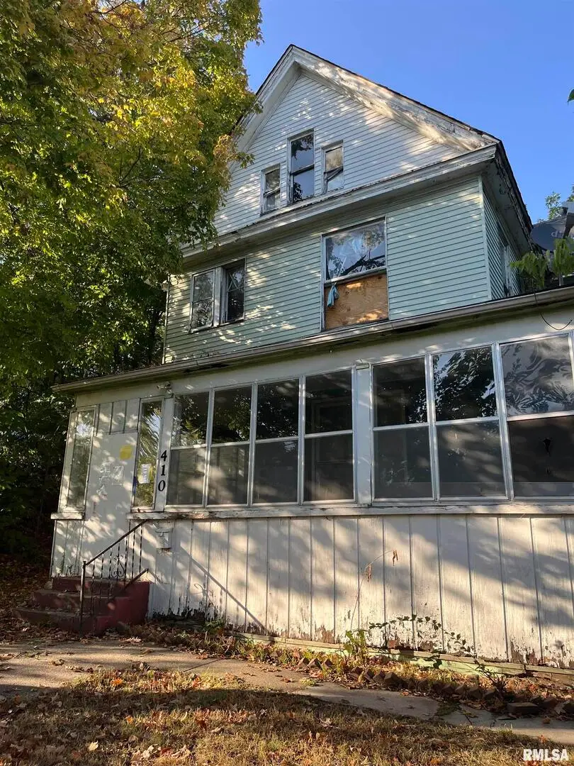 410 W 8th St Street, Davenport, IA 52803 - Image #2