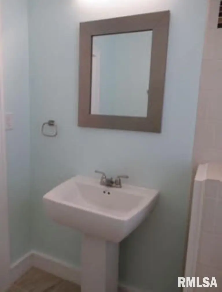 1525 25th Street, Rock Island, IL 61201 - Image #2