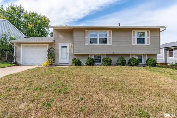 5556 N Thornwood Ave Avenue, Davenport, IA 52806