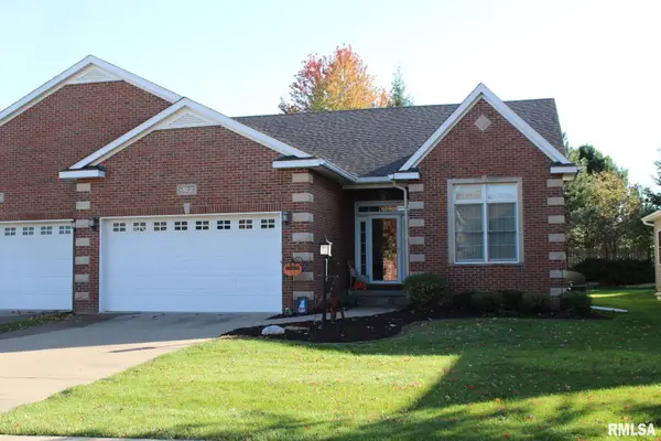 3179 Meridith Way, Bettendorf, IA 52722