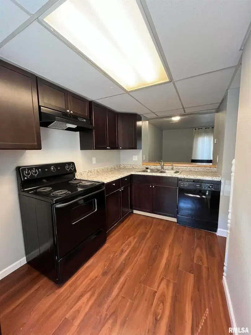 612 E Campus Dr Drive #B10, Carbondale, IL 62901 - Image #3