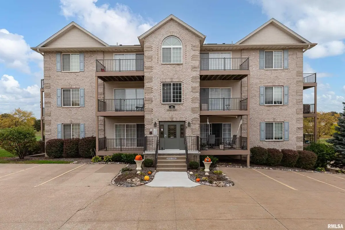 2956 Holiday Court #Bldg. 4, Unit 7, Bettendorf, IA 52722 - Image #1