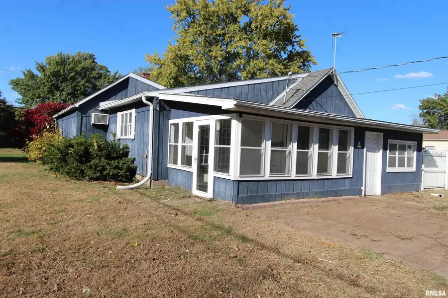 621 6th Street, Camanche, IA 52730 - Image #2